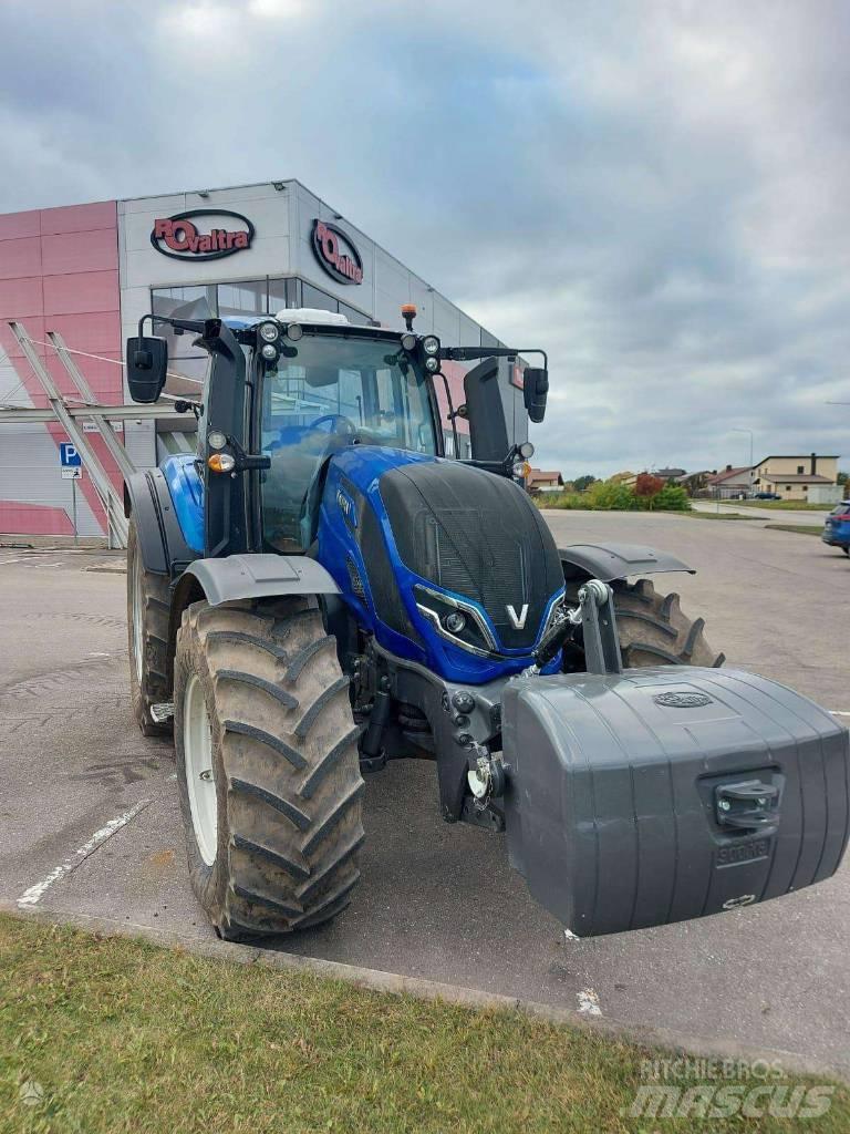 Valtra T235V Traktoriai