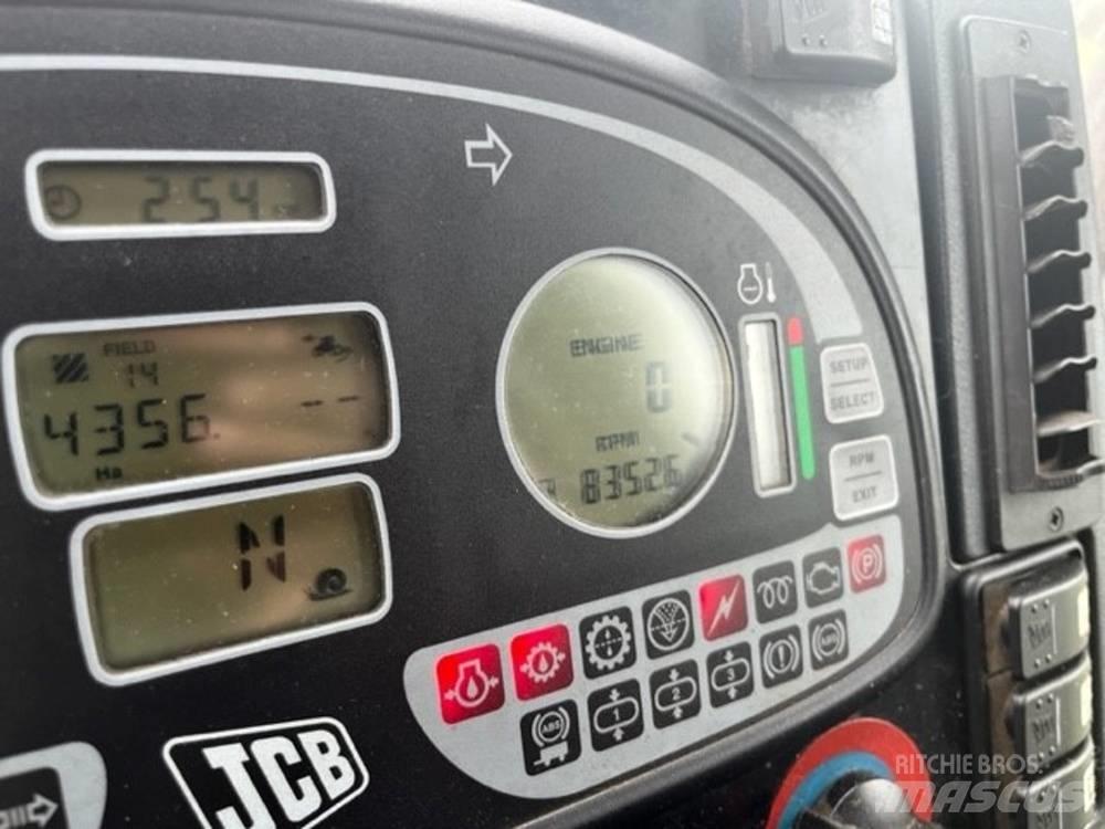 JCB Fastrac 2155 Traktoriai
