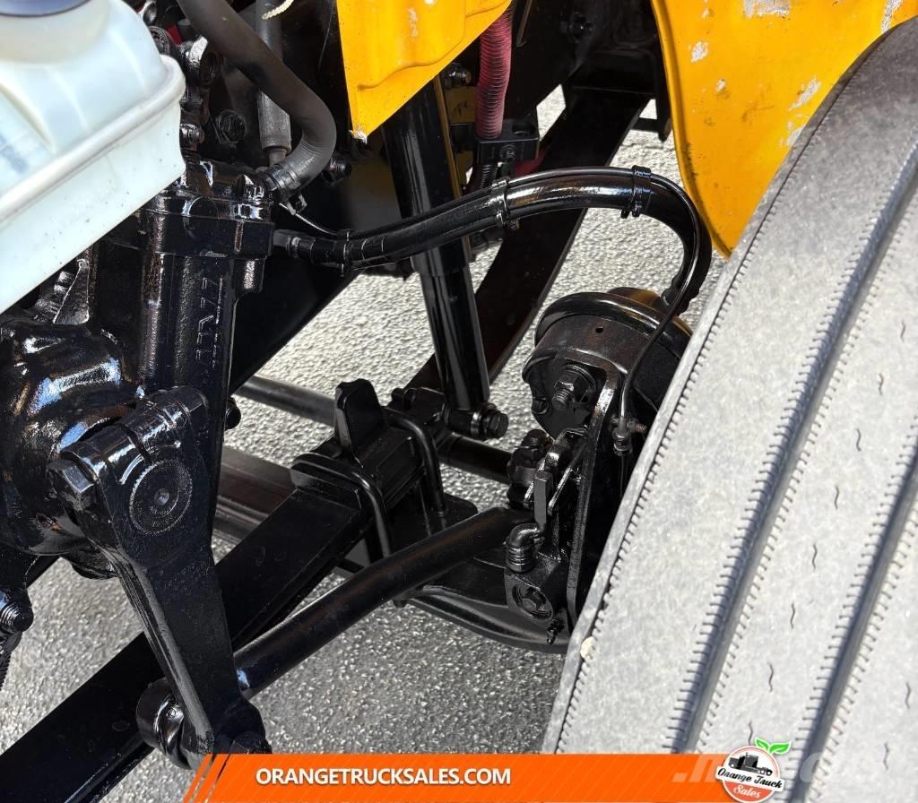 Hino 268 Sunkvežimiai su dengtu kėbulu