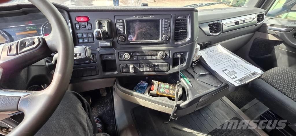 Scania R 500 Sunkvežimiai su keliamuoju kabliu