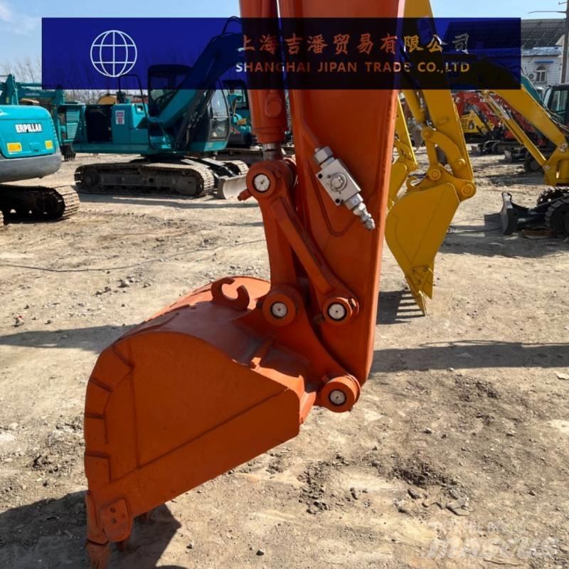 Hitachi ZX 80 Vidutinės galios ekskavatoriai 7-12 t