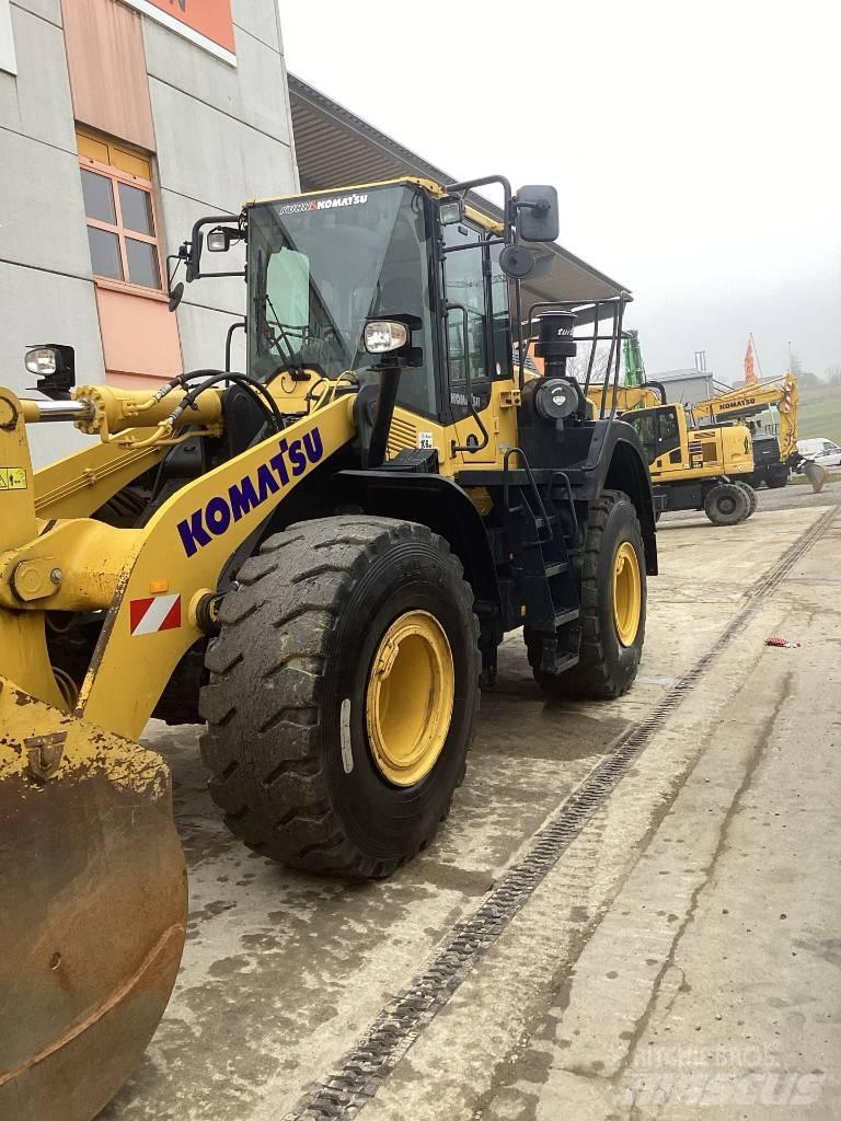 Komatsu WA380-8E0 Naudoti ratiniai krautuvai