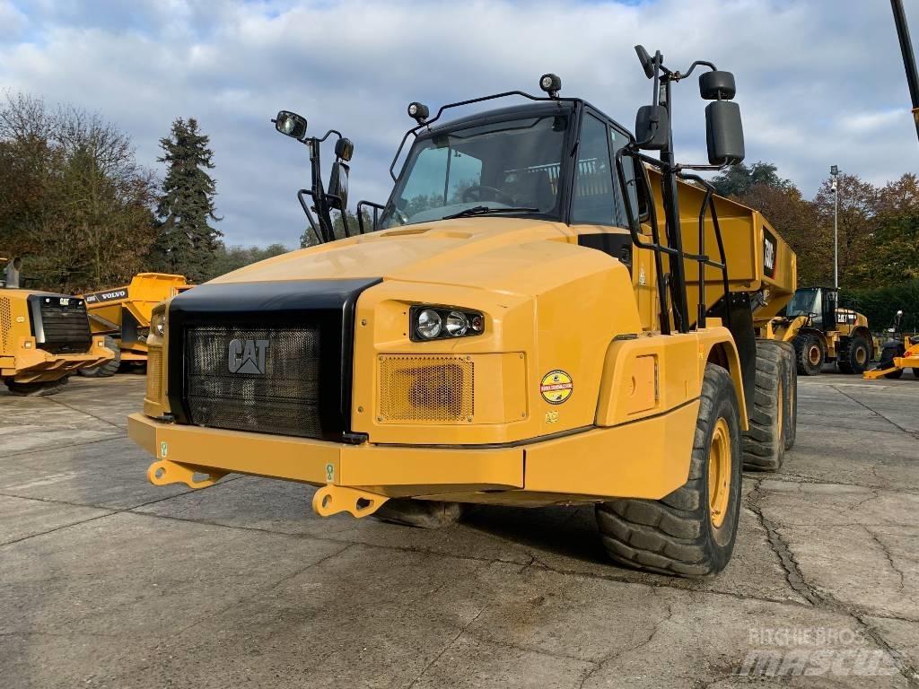 CAT 730 C Karjeriniai savivarčiai