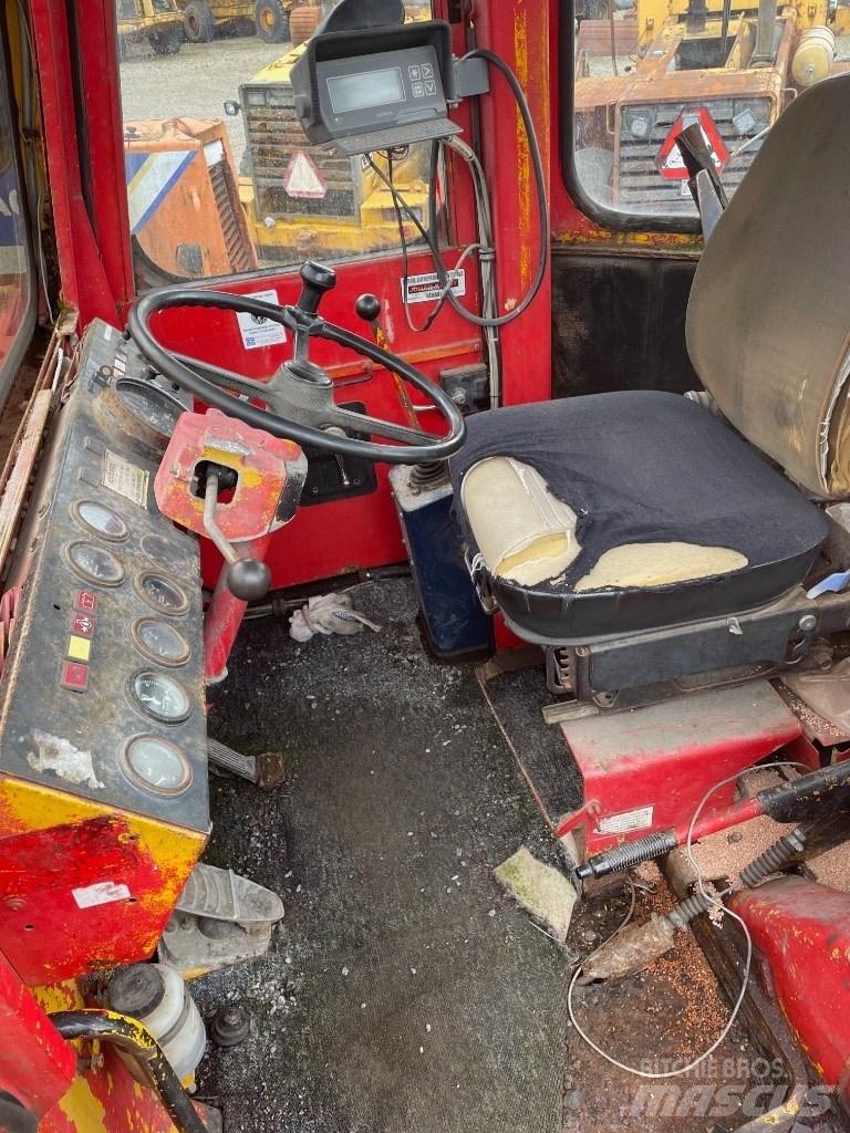 Hanomag 44C Naudoti ratiniai krautuvai