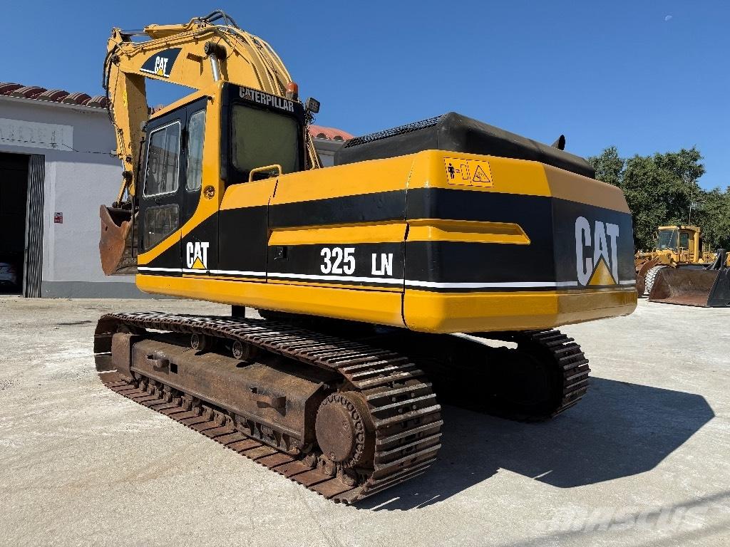 CAT 325 LN Vikšriniai ekskavatoriai