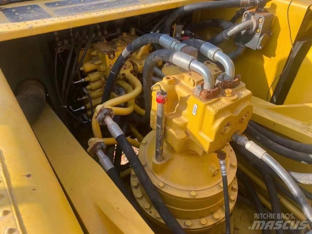 Komatsu PC400 Vikšriniai ekskavatoriai