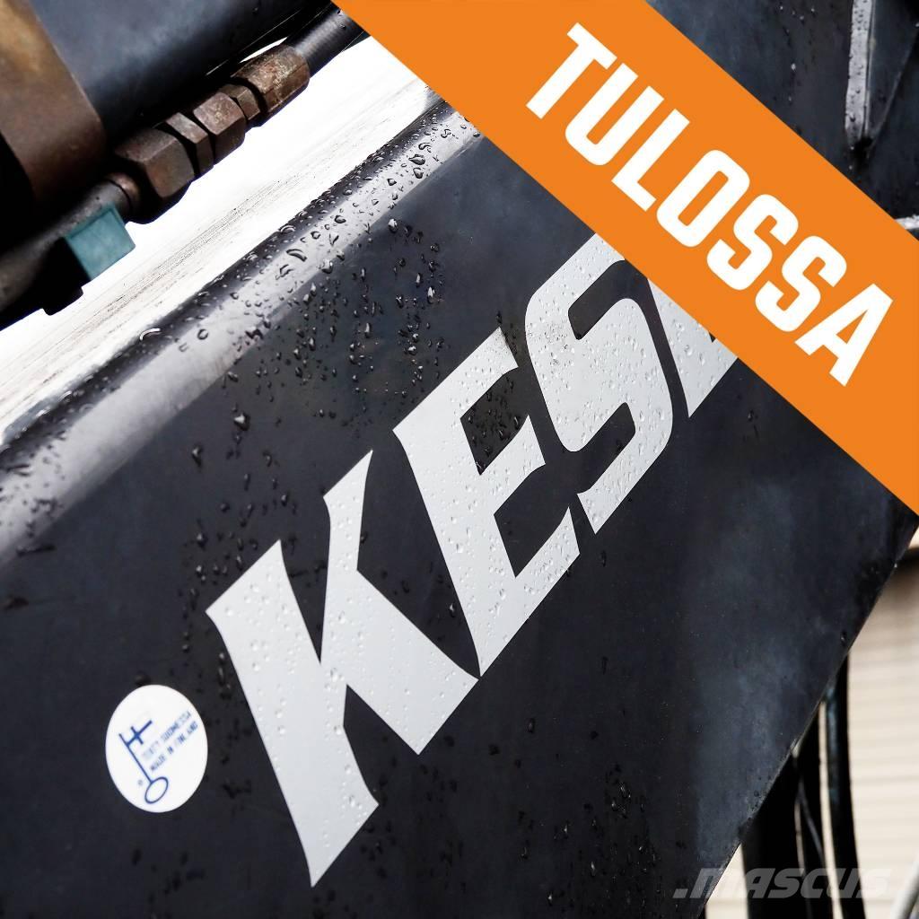 Kesla 2212ZT Medienos kranai