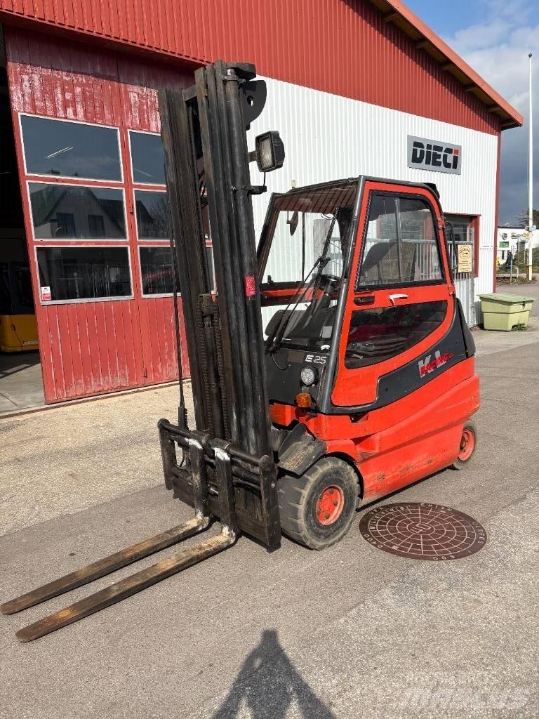 Linde E 25 Elektriniai šakiniai krautuvai