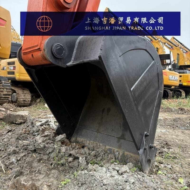 Hitachi ZX 210 Vikšriniai ekskavatoriai