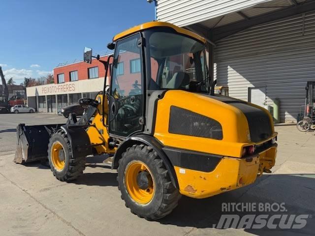 JCB 406 Naudoti ratiniai krautuvai