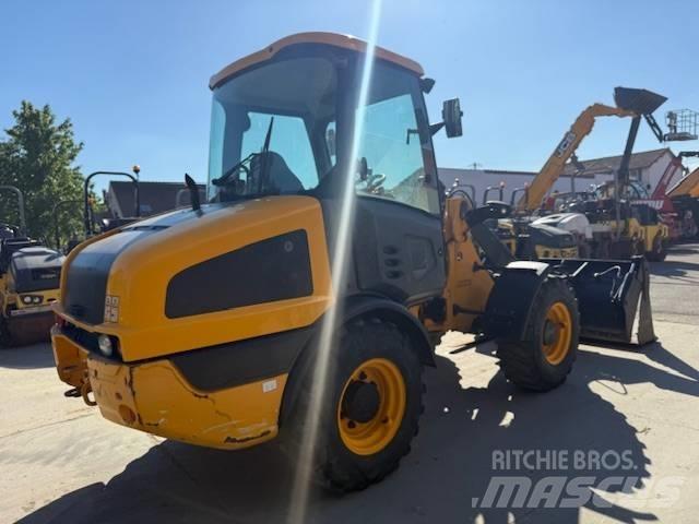 JCB 406 Naudoti ratiniai krautuvai