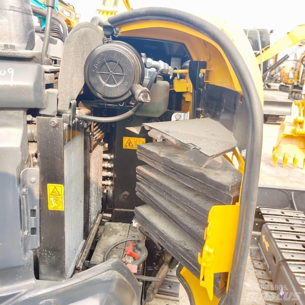Komatsu PC30MR-3 Mini ekskavatoriai < 7 t