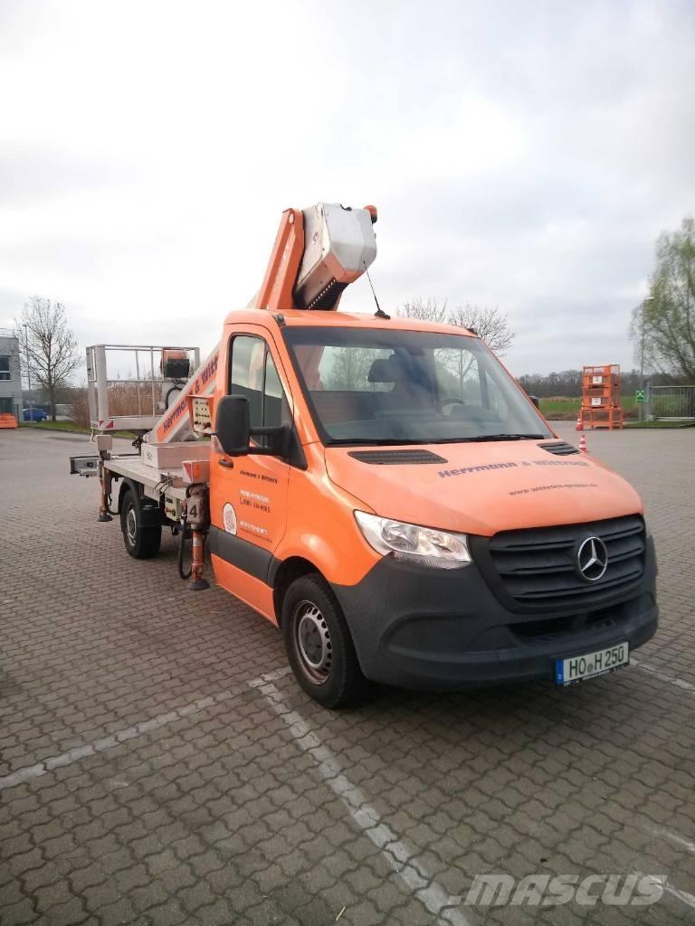 Multitel MTE 270 Ant vilkikų montuojamos kėlimo platformos