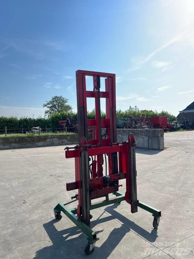 Wifo H1600/240 Frontaliniai krautuvai ir ekskavatoriai
