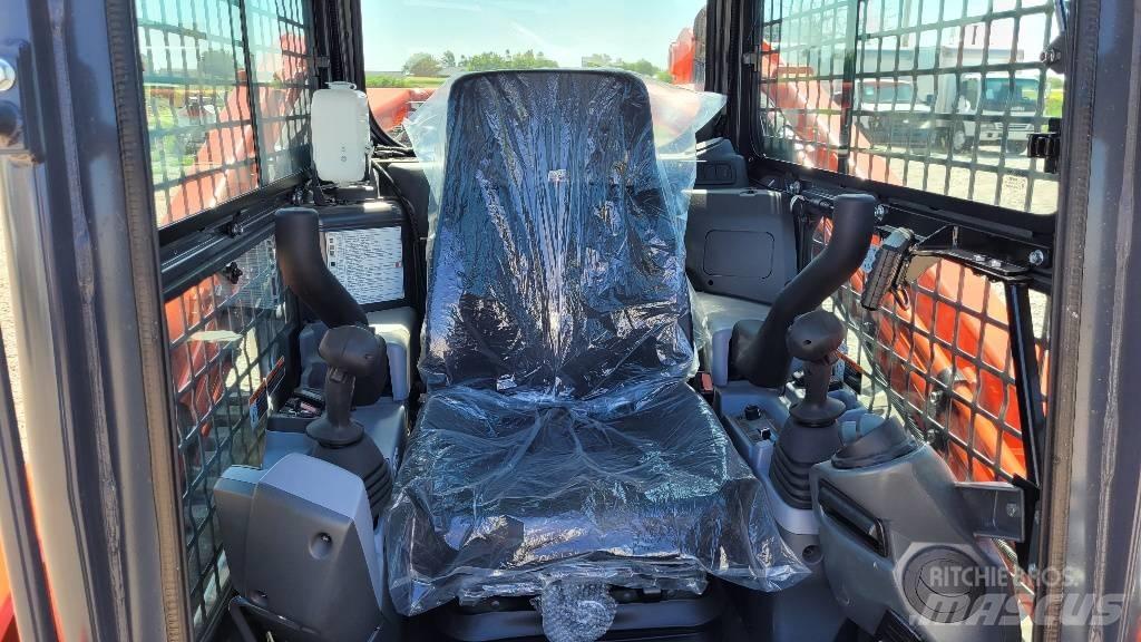 Kubota SVL97-2 Krautuvai su šoniniu pasukimu
