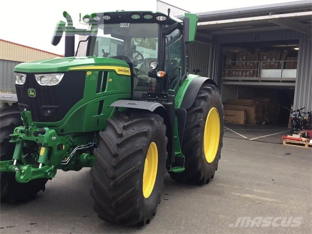 John Deere 6R215 Traktoriai