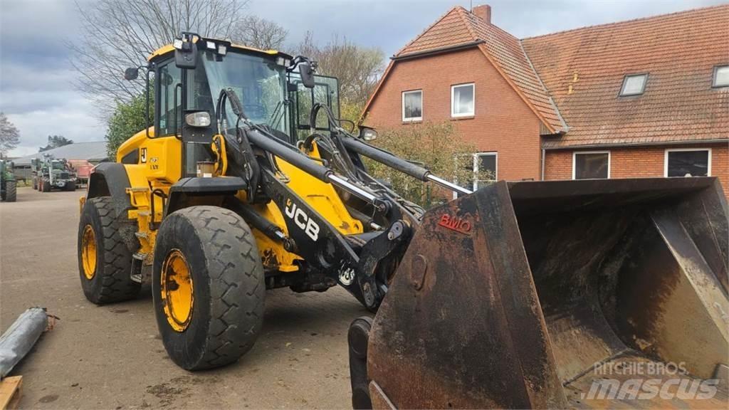 JCB 427 agri Naudoti ratiniai krautuvai