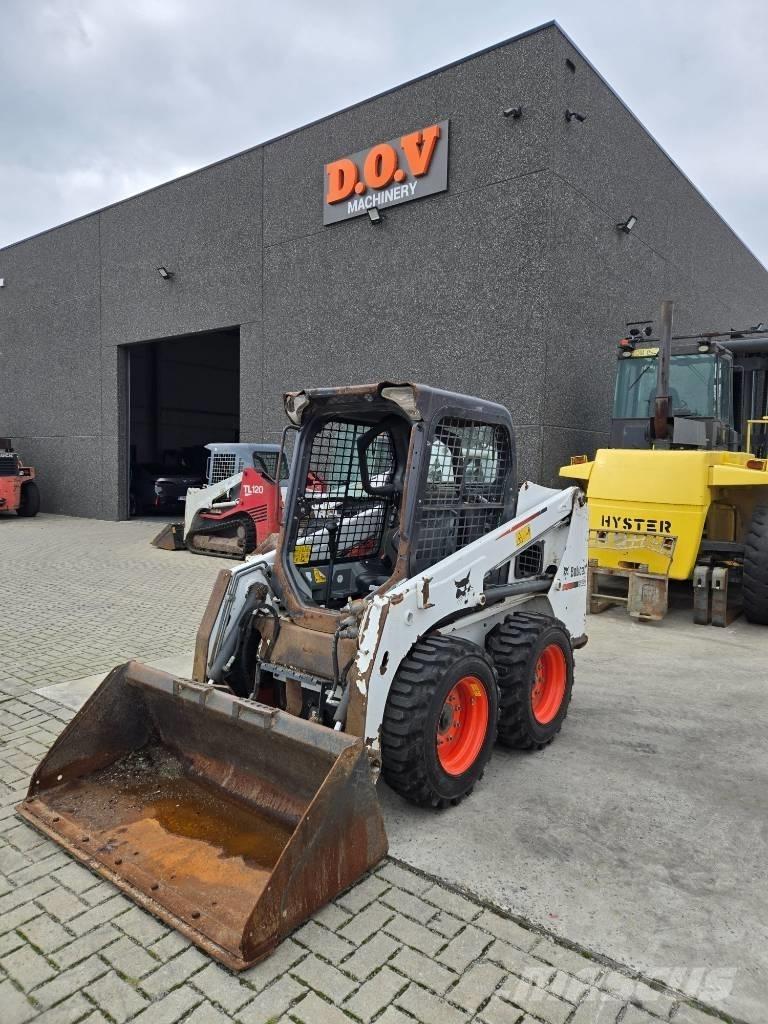 Bobcat S 450 Krautuvai su šoniniu pasukimu