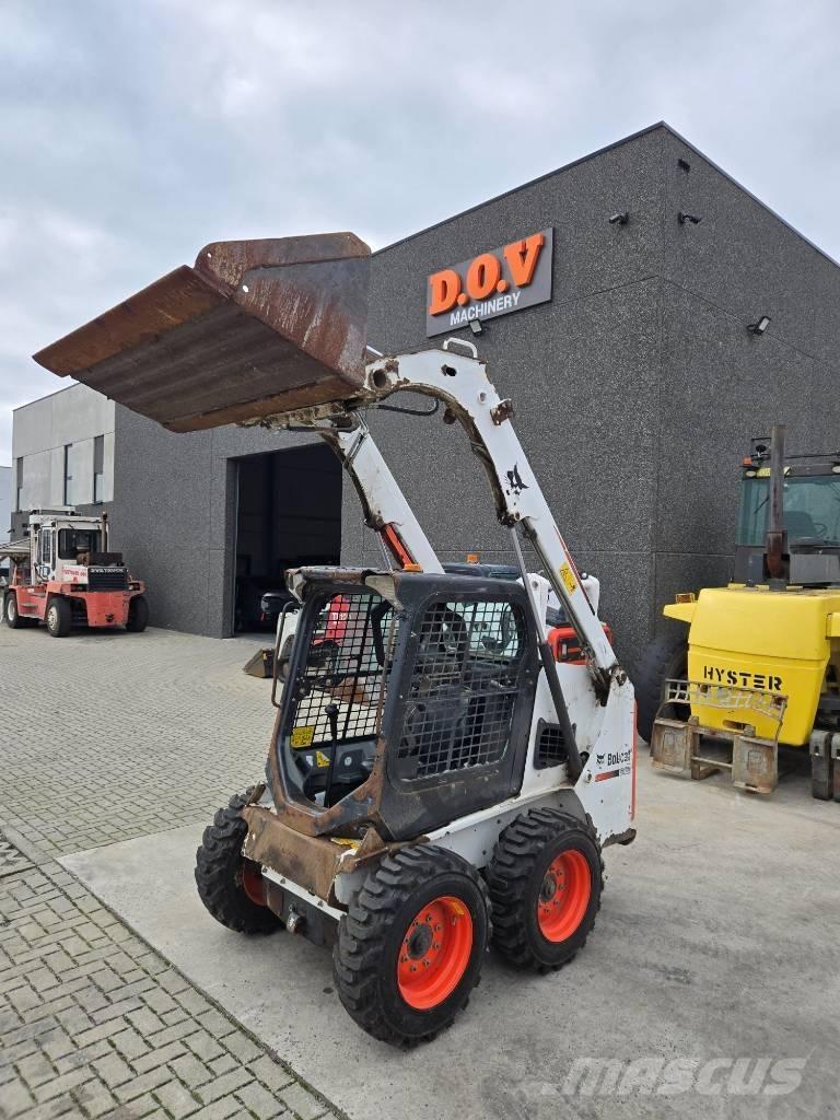 Bobcat S 450 Krautuvai su šoniniu pasukimu