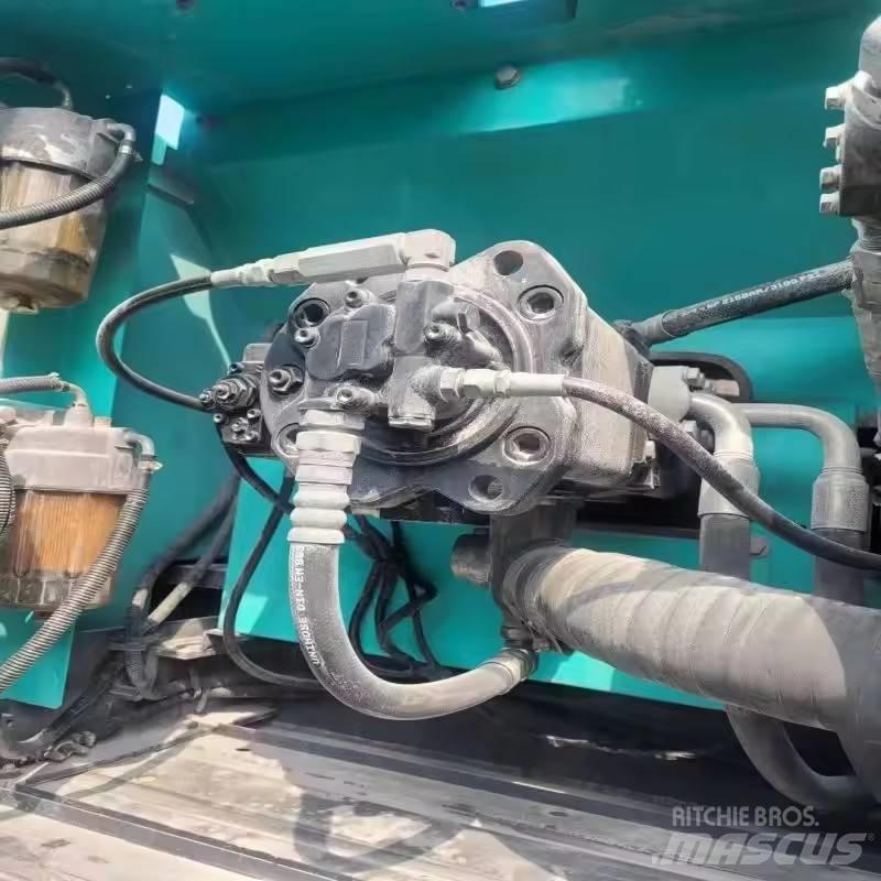 Kobelco SK 330 Vikšriniai ekskavatoriai