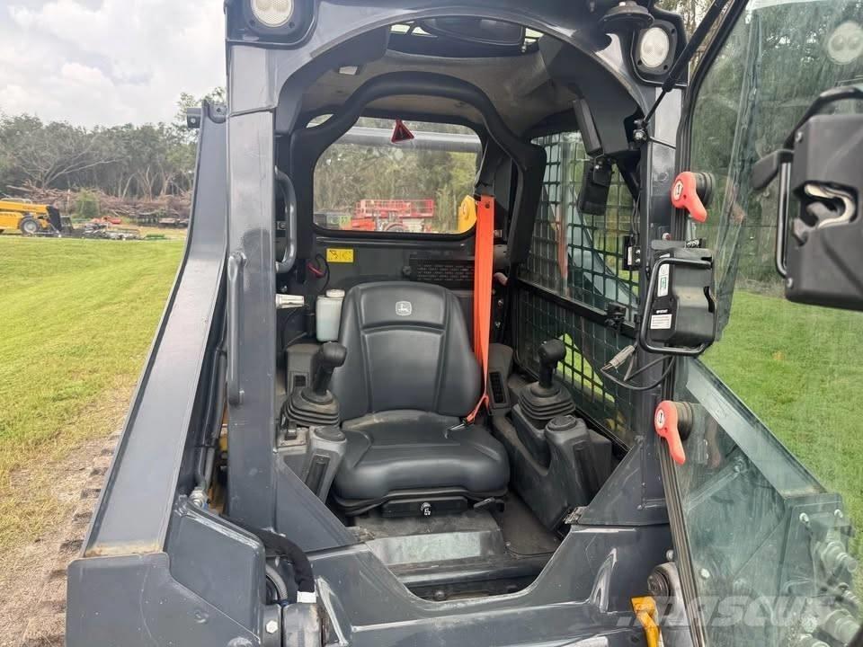 John Deere 317 Krautuvai su šoniniu pasukimu
