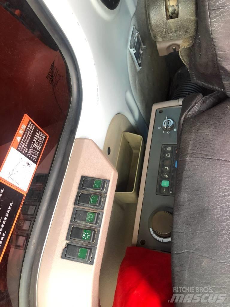 Doosan DH 220 LC-7 Vikšriniai ekskavatoriai