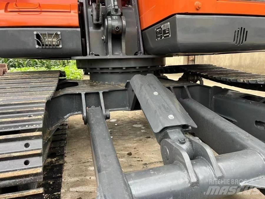 Doosan DX75-9C Vikšriniai ekskavatoriai