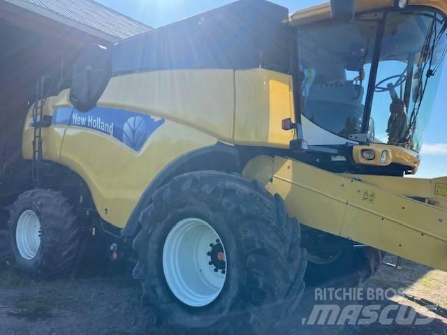 New Holland CX 8060 Derliaus nuėmimo kombainai