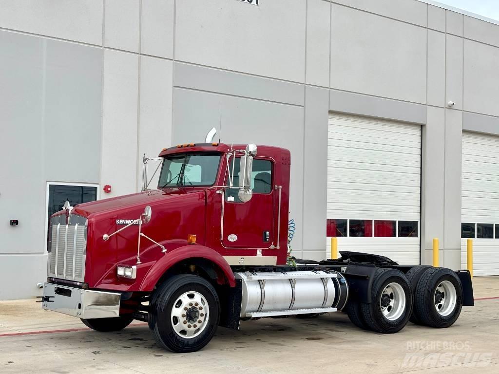 Kenworth T 800 Naudoti vilkikai