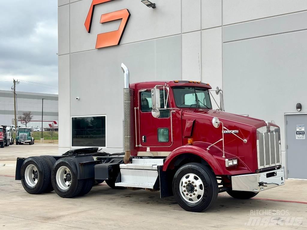 Kenworth T 800 Naudoti vilkikai