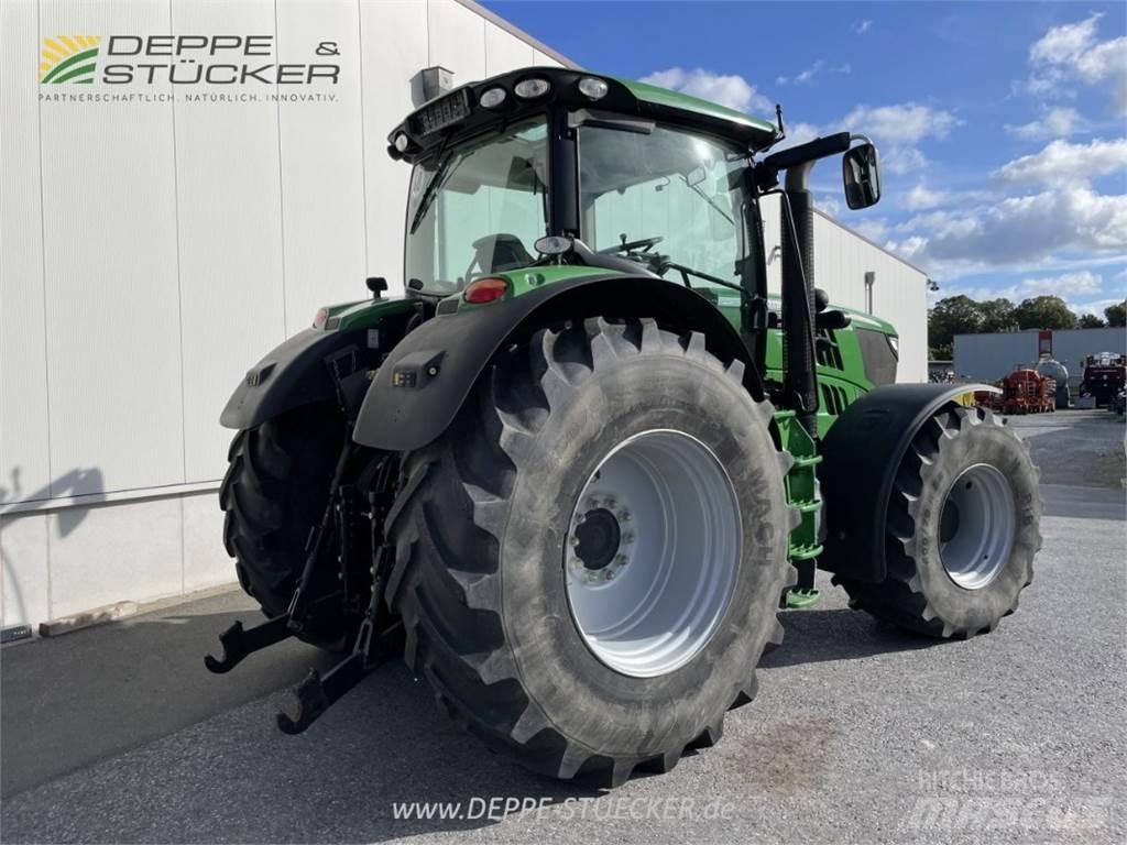John Deere 6210R Traktoriai