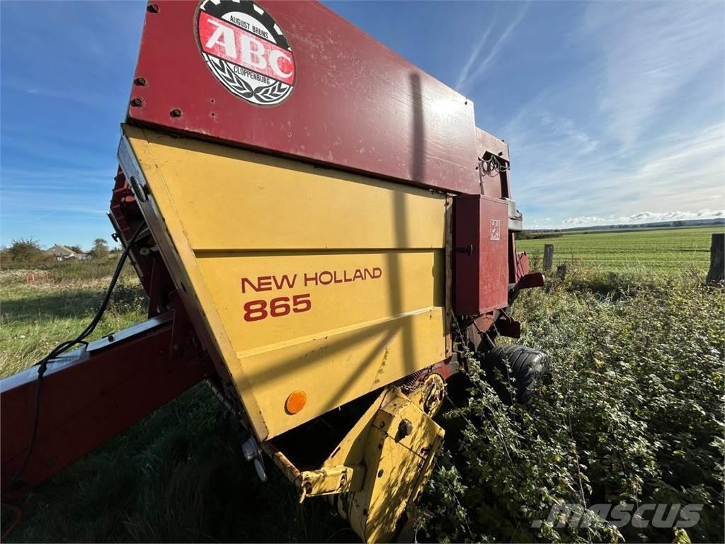 New Holland 865 Ritinių presai