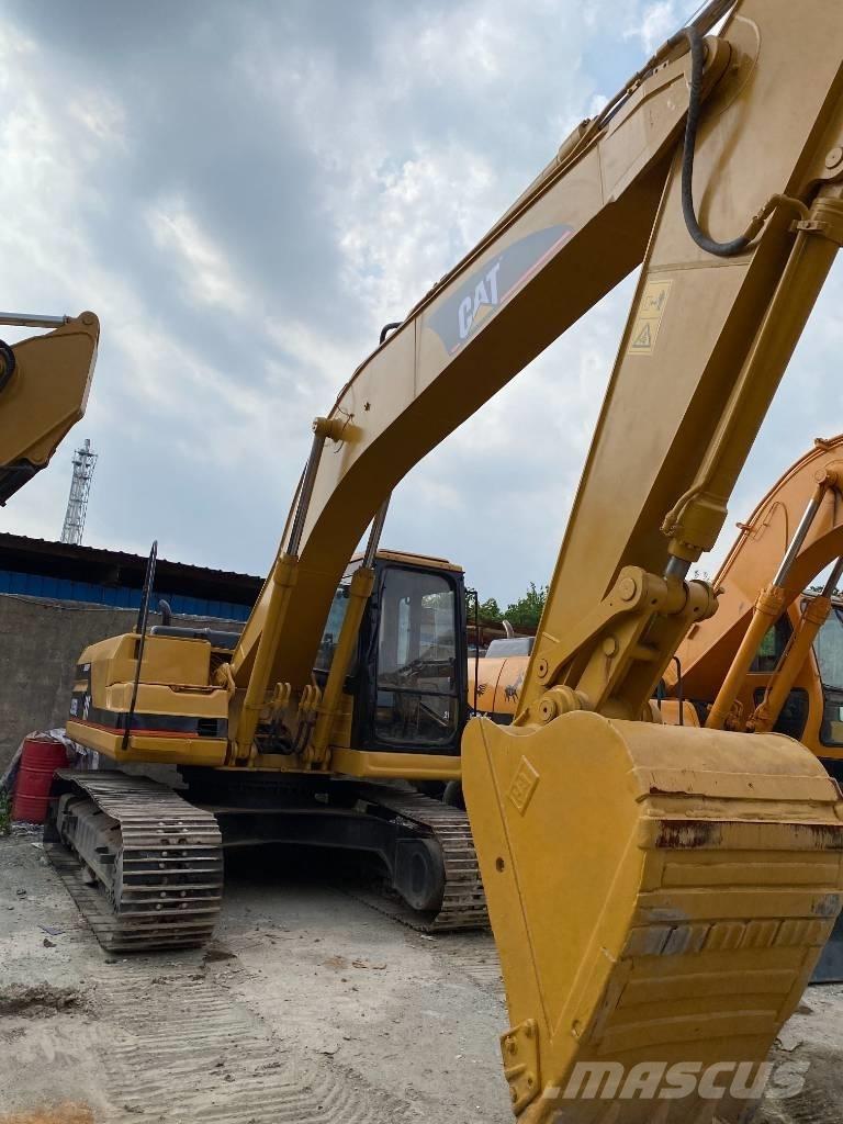 CAT 325 B Vikšriniai ekskavatoriai