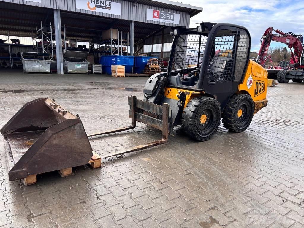 JCB 170 Krautuvai su šoniniu pasukimu