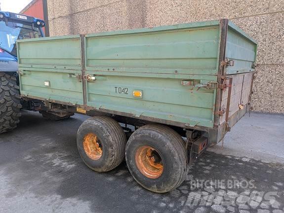 Agromet T042 Bendrosios paskirties priekabos
