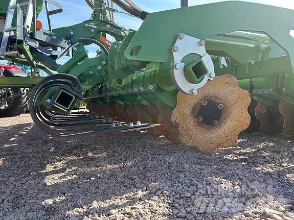 Amazone Catros Kita kultivavimo technika ir priedai