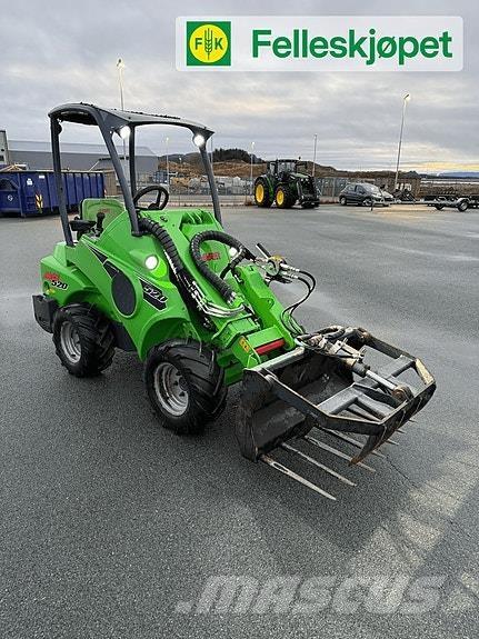 Avant 520 Krautuvai su šoniniu pasukimu