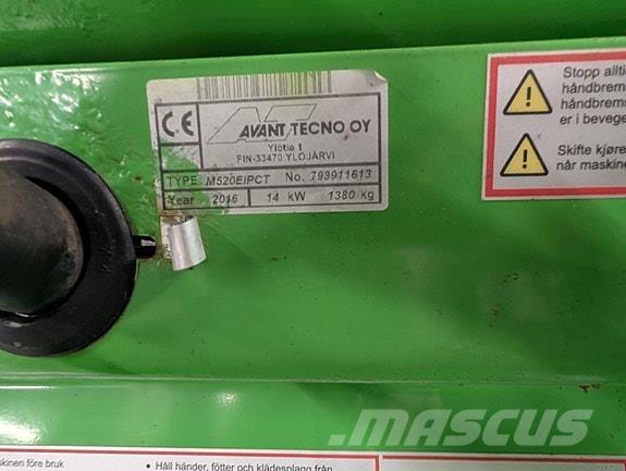 Avant 520 Universalūs ratiniai krautuvai