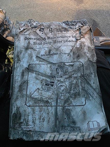 Bobcat S150 Krautuvai su šoniniu pasukimu