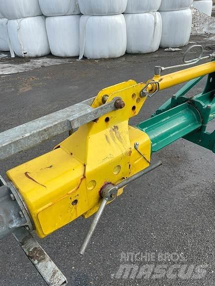  Brand B55-55 Mėšlo barstytuvai