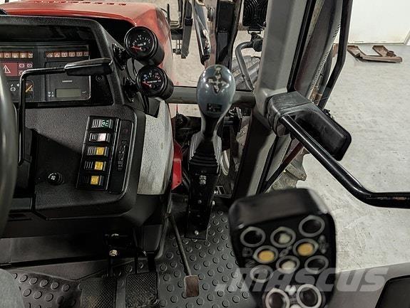 Case IH CS110 Traktoriai