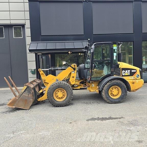 CAT 906H Naudoti ratiniai krautuvai