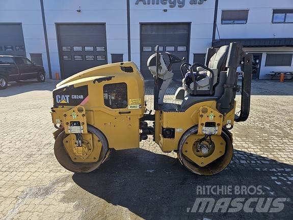CAT CB24B Asfalto klotuvai