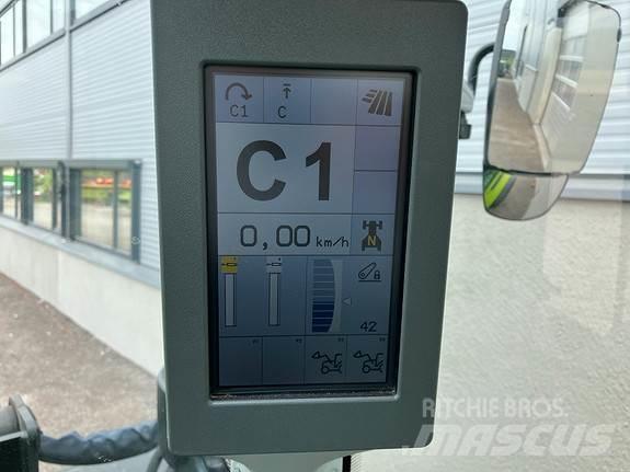 CLAAS Arion 470 Traktoriai