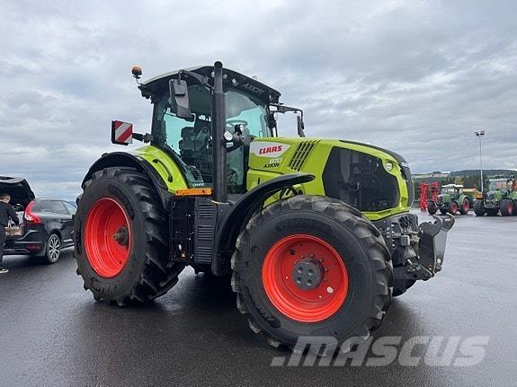 CLAAS Axion 870 Traktoriai