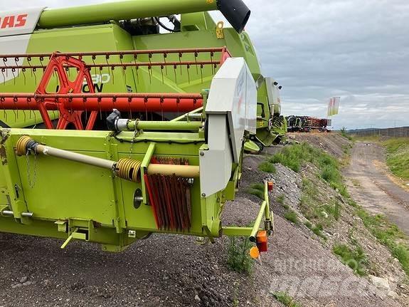 CLAAS Lexion 420 Derliaus nuėmimo kombainai