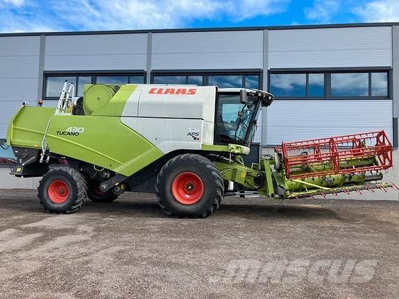 CLAAS Tucano 430 Derliaus nuėmimo kombainai