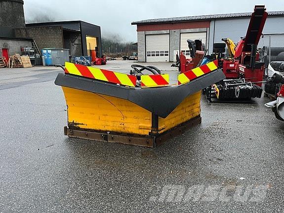 Dalen 3025_TP Sniego peiliai ir valytuvai