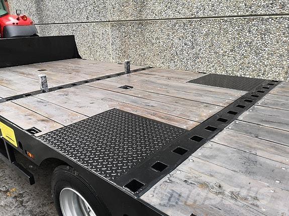 Dølen M16 Bendrosios paskirties priekabos