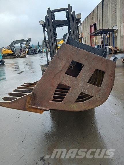  Dyrkeskuffe S70 Kiti naudoti statybos komponentai